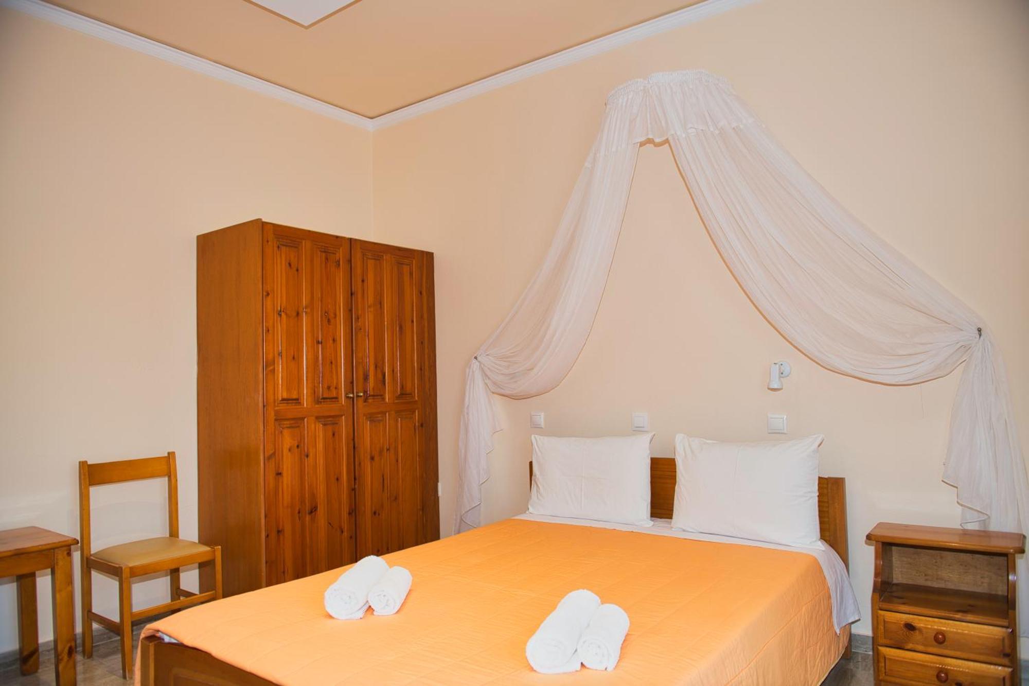 Villa Nikos Karamolegkos Kamari Екстер'єр фото