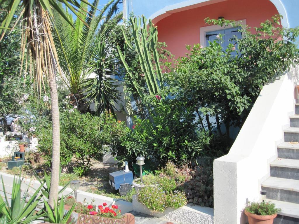 Villa Nikos Karamolegkos Kamari Екстер'єр фото